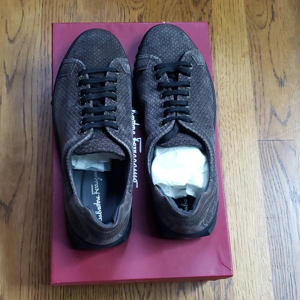 NIB Salvatore Ferragamo Grey Cube Sneaker Men's Size 7 - Picture 2 of 12